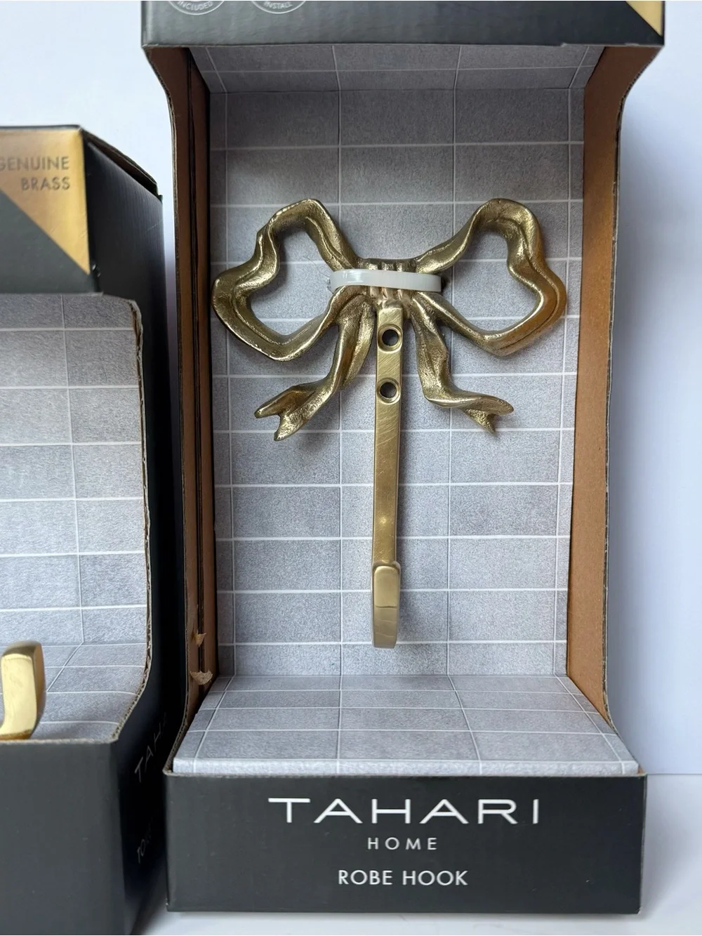 TAHARI Brass Ribbon Bow Bathroom Toilet Paper Roll Holder Wall Mount & Hook NEW